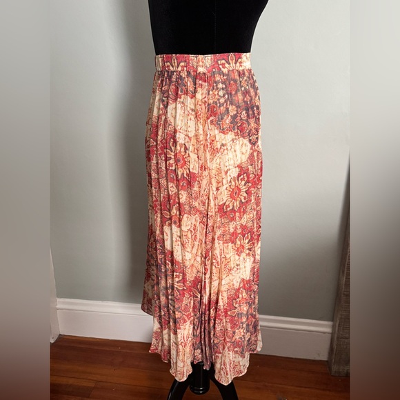 Rare Anthropologie Akemi & Kin Floral Red, Orange and Cream Skirt - Size M - NWT - Picture 4 of 7